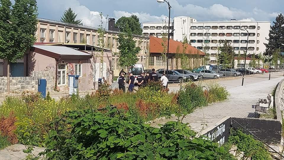 Në Tetovë një person ndërron jetë afër spitalit   ja detajet e para